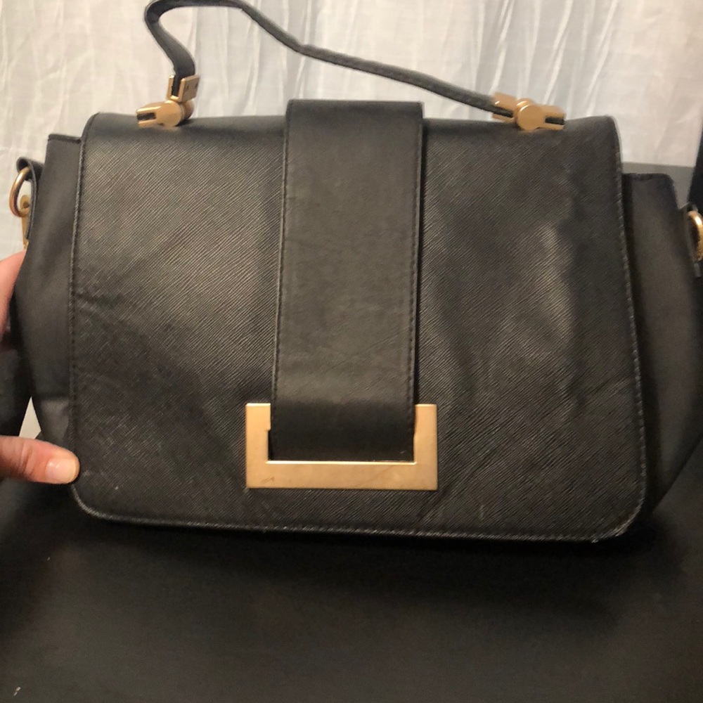 Cross body or top handle